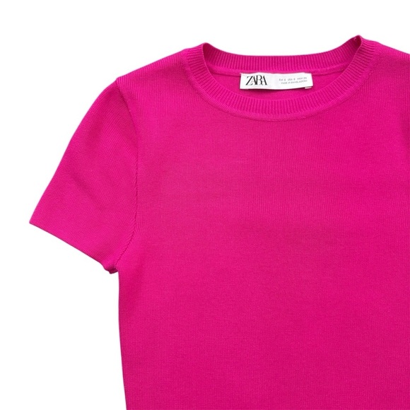 Zara Tops - Zara Hot Pink Crop Top